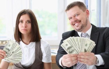 Багаті чи бідні: вчені з'ясували, які люди добріші
