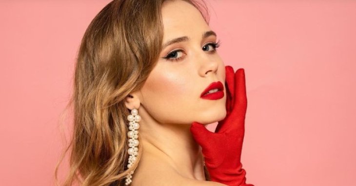 Анна Кошмал ответила на слухи о разводе с мужем и призналась, кто был инициатором отношений