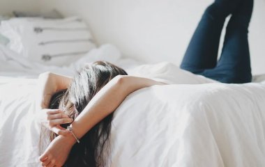 Почему люди говорят во сне и опасно ли это для здоровья
