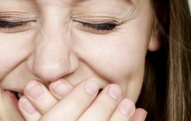 Перші зморшки: чому з'являються і що робити