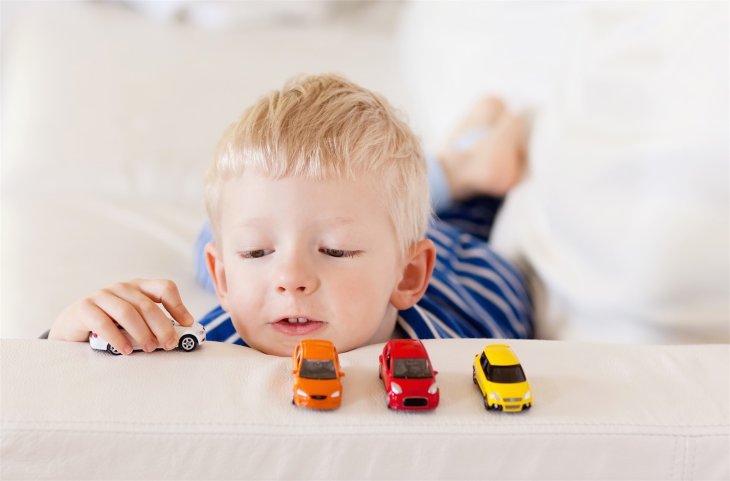 9 детских вещей, которые необоснованно ударяют по семейному бюджету