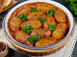 Сочные ленивые голубцы в соусе, которые получаются у всех