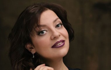 Невпізнанна Наталія Холоденко з салом у руці показала себе в молодості: 