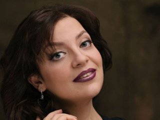 Невпізнанна Наталія Холоденко з салом у руці показала себе в молодості: 