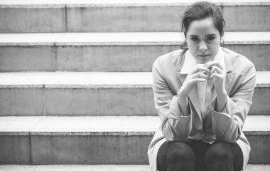 7 признаков того, что тебе ломают самооценку