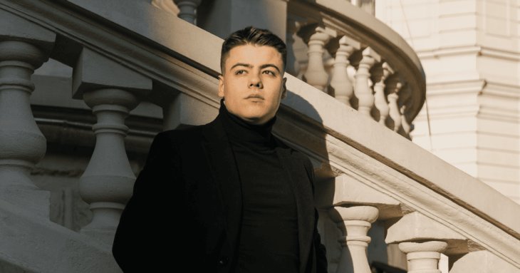 Український співак SHUMEI потрапив у ДТП: що сталося з артистом та його командою
