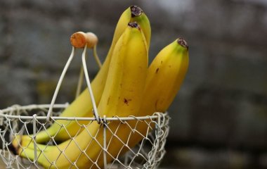 Який банан корисніший: зелений, жовтий чи перестиглий