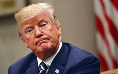 «Ну и ходи, без подарочка!» — Трамп «зажал» подарок жене