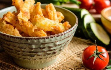 Мягкие внутри и хрустящие извне: рецепт наггетсов из кабачков