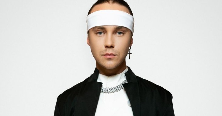 Артем Пивоваров развеселил Сеть выступлением с маленькими поклонниками на своем концерте