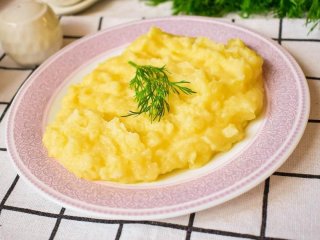 Як приготувати картопляне пюре з молоком: в чому секрет його повітряності