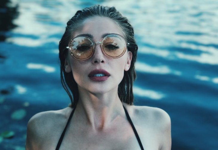 Анастасия Ивлеева предстала перед фанатами в необычном образе