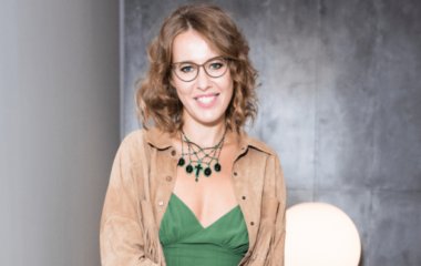 Ксения Собчак на открытии выставки Сальвадора Дали
