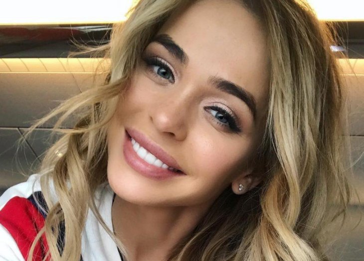 Анна Хилькевич продемонстрировала классический LOOK