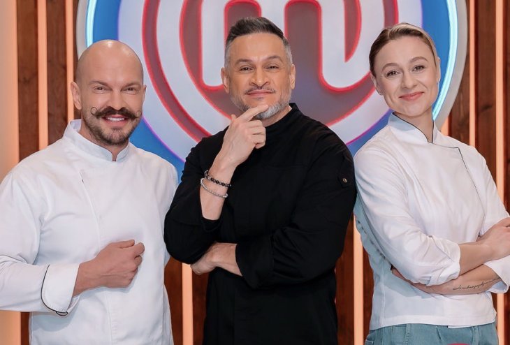 Эктор Хименес-Браво обхватил талию Мартыновской и сделал публичное признание