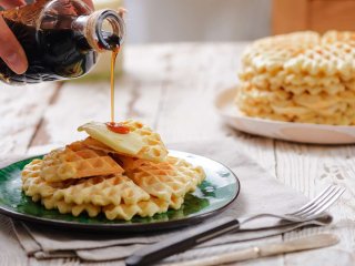 Невероятно вкусные и тоненькие: рецепт блинов без сахара и лактозы