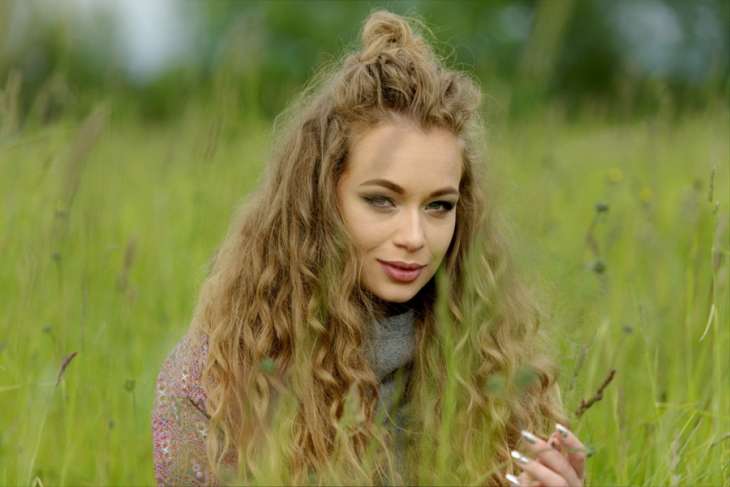 Яна Соломко восхитила соблазнительными формами