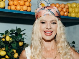 Відома українська ведуча у 42 роки дебютувала у незвичному амплуа і нарвалась на неоднозначну реакцію