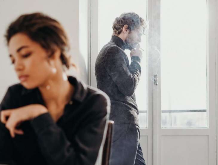 6 фраз, которые мужчине противно слышать от любимой женщины
