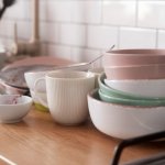 Эксперт назвала три вида опасной посуды, которая может навредить здоровью