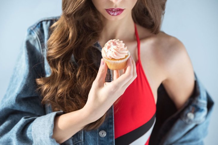 Постоянно хочется определенных продуктов: о каких нарушениях сигнализирует организм