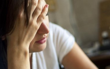 Лікар назвав причини забудькуватості та невмотивованої втоми