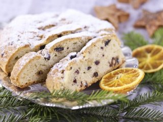 Кекс творожный с сухофруктами