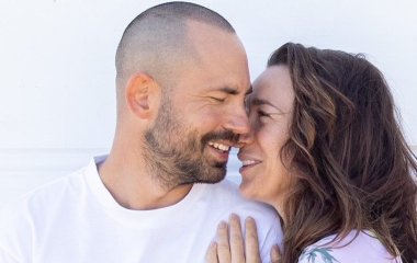 Жена Андрея Беднякова коротко подстриглась и похвасталась новой прической