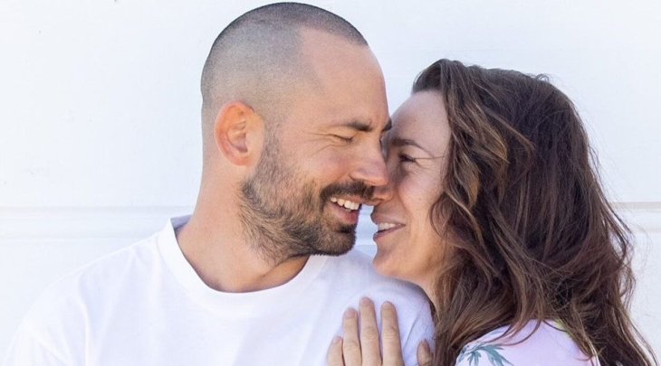 Жена Андрея Беднякова коротко подстриглась и похвасталась новой прической