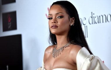 Рианна приняла участие в откровенной съемке для «Savage x Fenty»