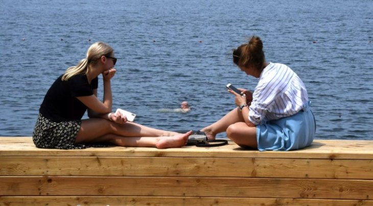 Лікар розповів, до чого призводять прогулянки босоніж