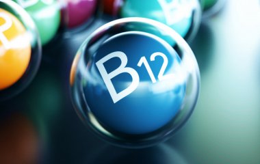Недолік вітаміну B12: 4 симптоми, які можуть вплинути на рух та ходьбу