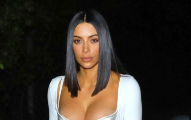 Wow-эффект: Ким Кардашьян позировала в бикини от «Dior»