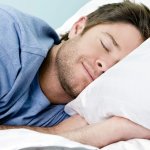 Врач назвал способ быстрее засыпать и видеть больше снов