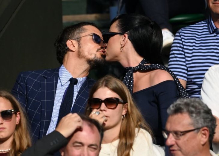 Кэти Перри и Орландо Блум отдыхают с дочкой в Сен-Тропе (фото)