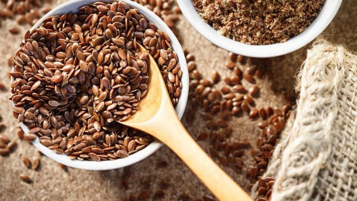 Не так полезно как мы думали: какой вред здоровью могут нанести семена льна