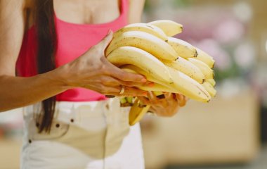 Почему бананы быстро гниют и как этого избежать: простые советы