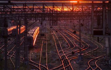 Привітання з Днем залізничника 2025: в прозі, в віршах та короткі побажання