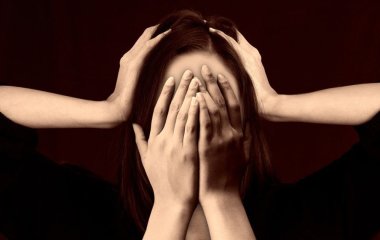 Постійна втома та сонливість: яких вітамінів не вистачає вашому організмові