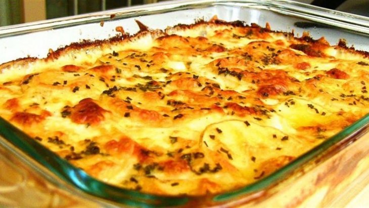 Запеканка из фарша с макаронами и сыром