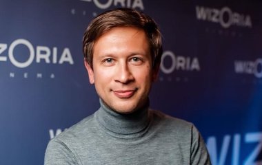 Известный украинский актер в Америке показался с новой девушкой