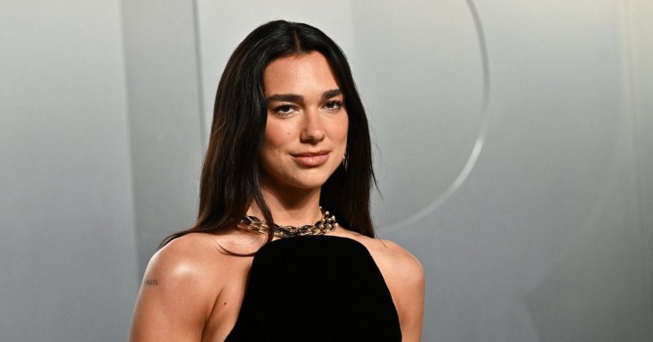 Дуа Ліпа приголомшила купівлею евакуаційного пікапа для ЗСУ: зірка у креативний спосіб зібрала кошти