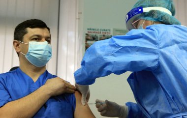 Эксперт: сочетание гриппа и коронавируса может сделать более тяжелыми оба заболевания