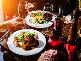 Вечір для двох: три рецепти страв для романтичної вечері