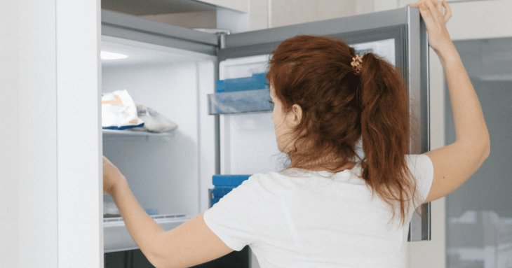 Цю помилку роблять майже всі: чому їжа швидко псується у холодильнику