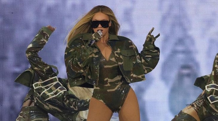 Дочь Бейонсе на каблуках зажгла с ней на одной сцене