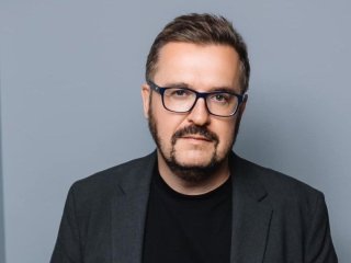 Олександр Пономарьов вперше показався зі своєю молодшою на 17 років коханою — концертною директоркою
