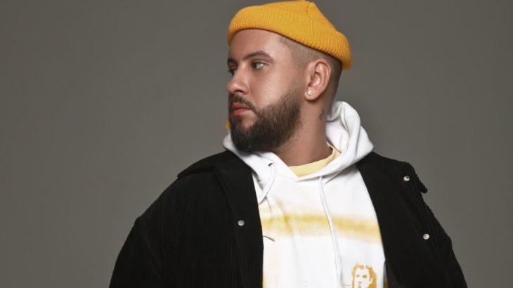 MONATIK отыграл концерт в Киеве: неожиданный дуэт с Могилевской и аукцион с вышиванкой Зеленского