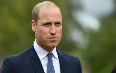Принц Уильям показал в соцсети редкую архивную фотографию с принцессой Дианой
