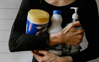 Як назавжди позбутися плісняви на стінах: п'ять домашніх засобів, які працюють ефективніше хімічних